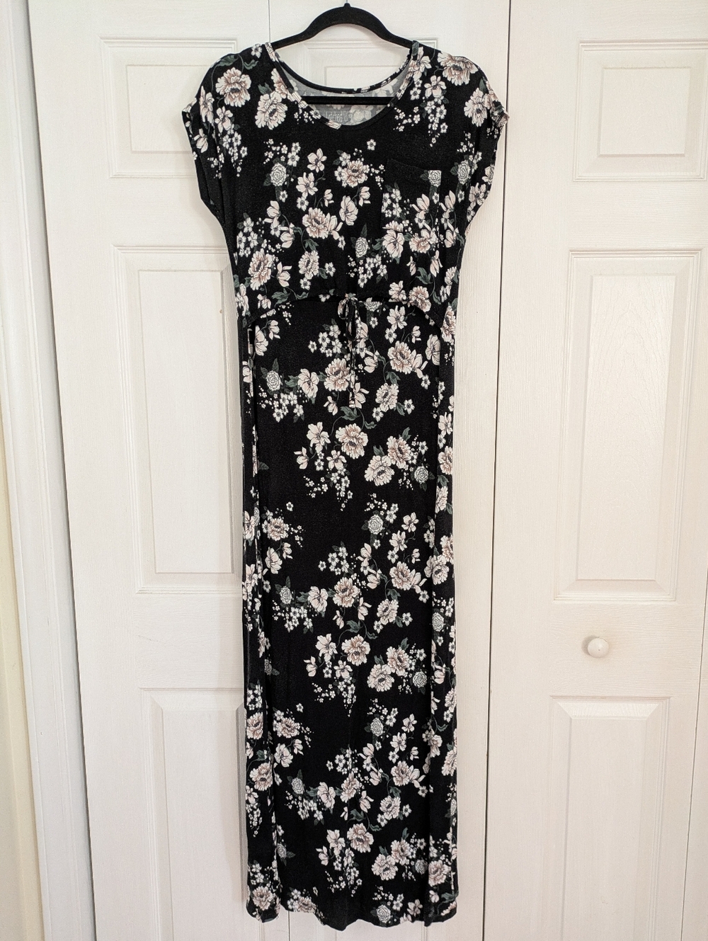 Latched Mama Maxi Nursing Dress - Black, White, & Blush Floral, M
